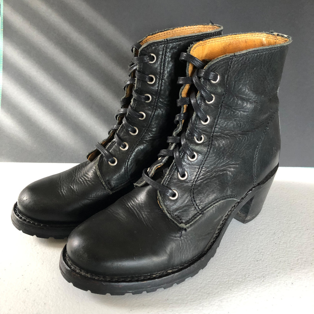 Frye Sabrina 6G lace up boots